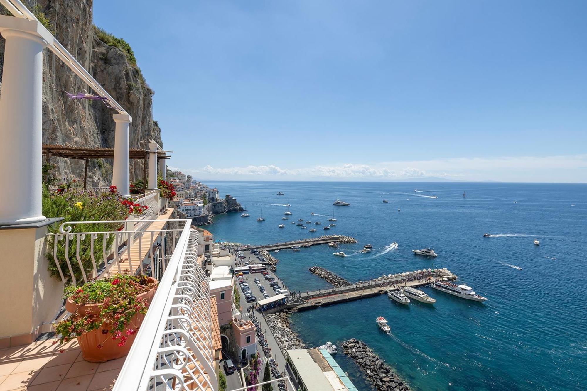 Apartments Amalfi Design Sea View Accessible By 250 Steps المظهر الخارجي الصورة
