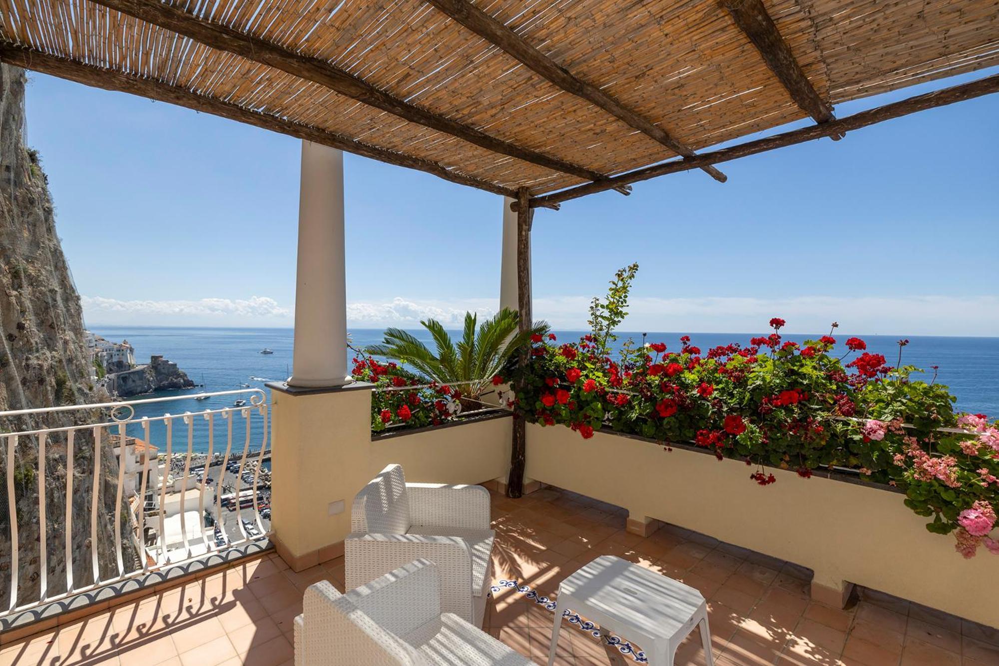 Apartments Amalfi Design Sea View Accessible By 250 Steps المظهر الخارجي الصورة