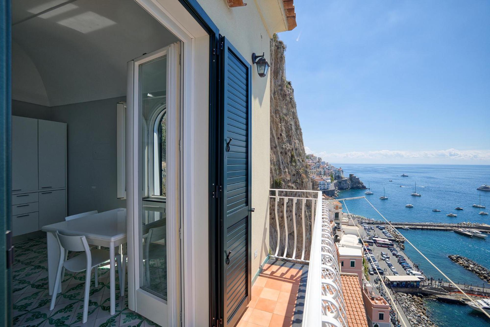 Apartments Amalfi Design Sea View Accessible By 250 Steps المظهر الخارجي الصورة